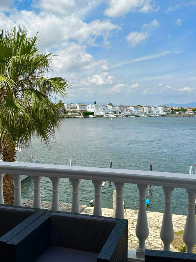 Apartamento En El Canal De Empuriabrava II Apartman Kültér fotó