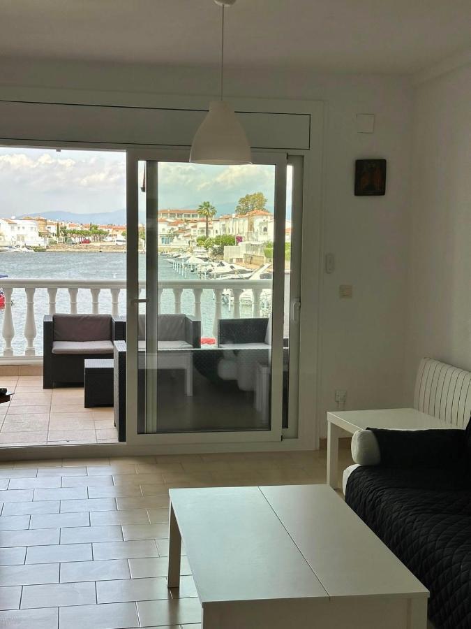 Apartamento En El Canal De Empuriabrava II Apartman Kültér fotó